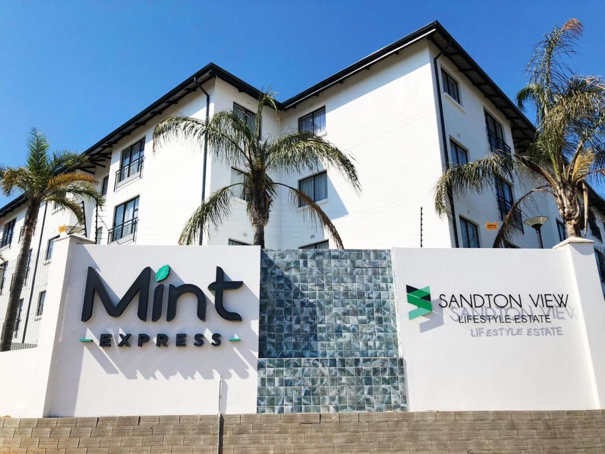 Mint Express Sandton View Johannesburg Exterior photo